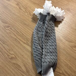 Source Unknown Gray Lace Trim Socks